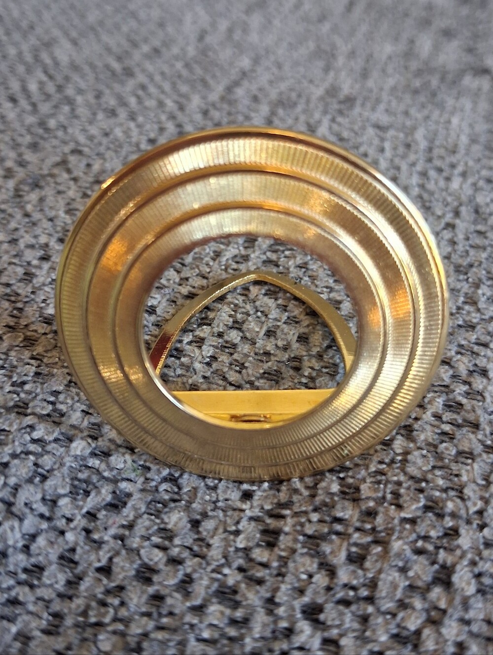 Gold-Tone Circular Scarf Clip